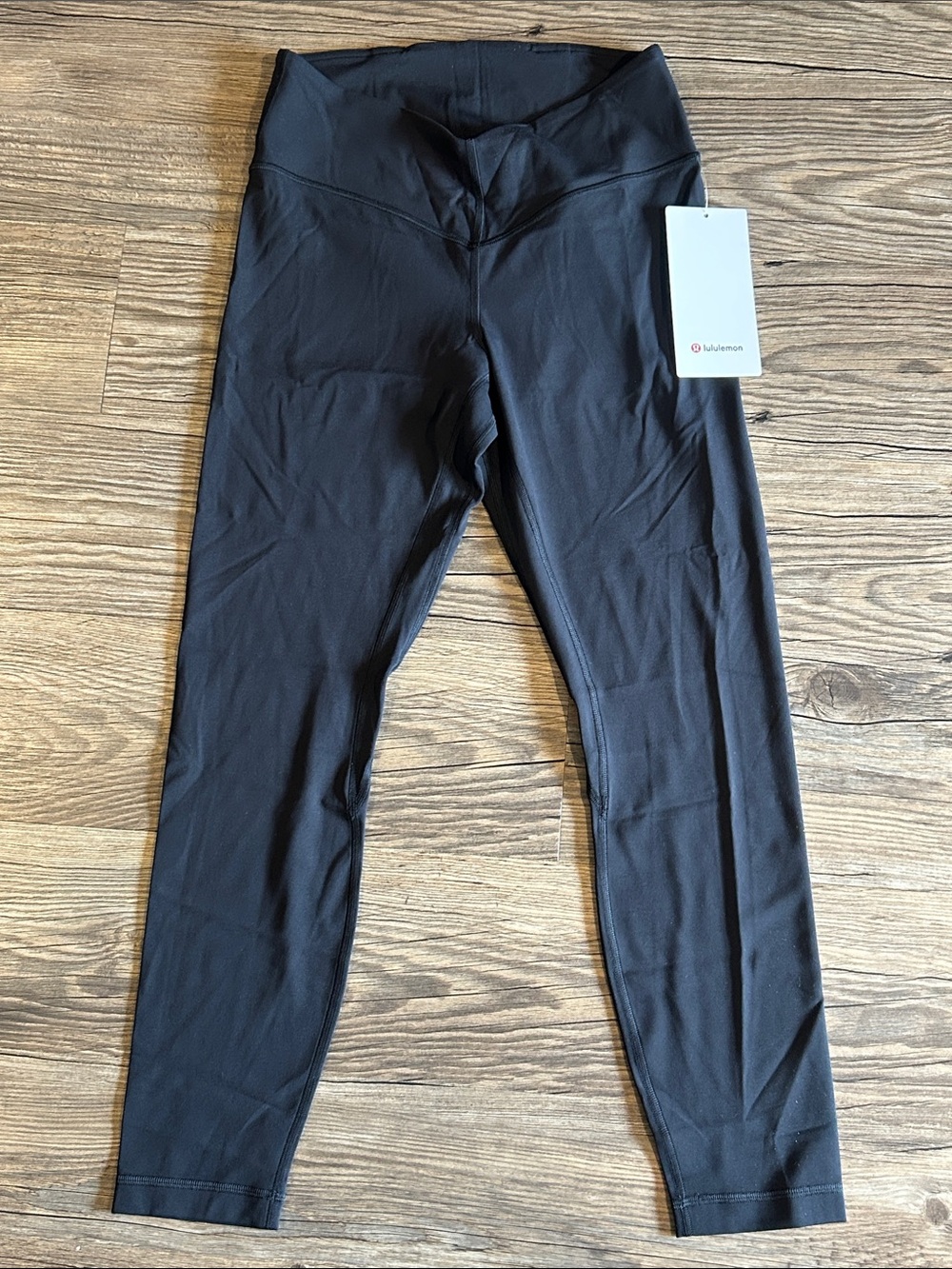 NWT lululemon athletica Black V-Waist Align 25" Leggings